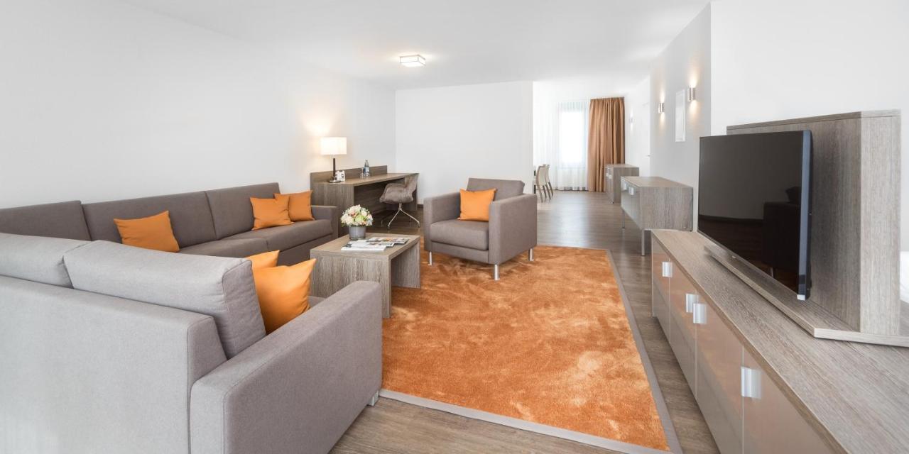 Herzogspark Apartments Mit Oder Ohne Kueche 黑措根奥拉赫 外观 照片